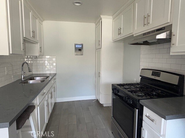 Foto del edificio - 17132 Emerald Ln