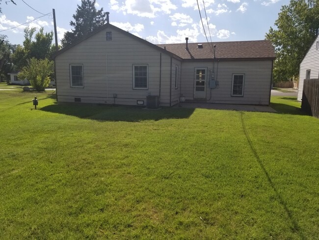 Back - 413 Princeton Ave