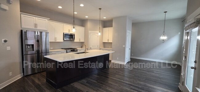 Building Photo - 11379 E 25th Dr