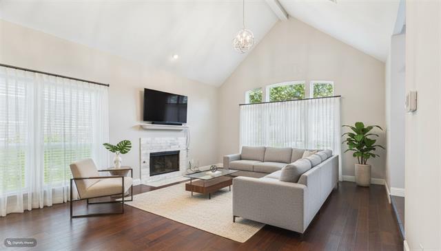 Foto del edificio - 1405 Meadowbrook Dr