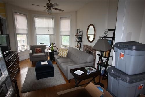 Primary Photo - 2516 N Artesian Ave