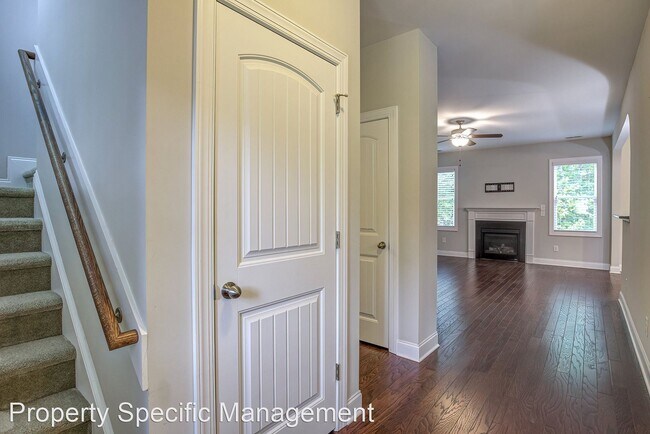 Foto del edificio - 3 br, 2.5 bath House - 1354 Red Bud Ct