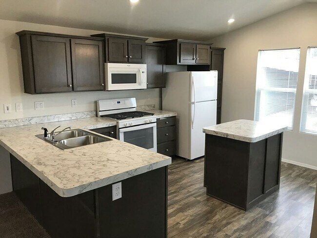 Foto del edificio - 415 N Akers St