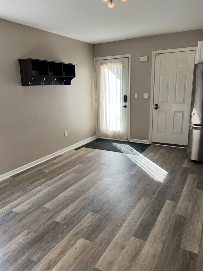 Photo - 443 South St Apartment