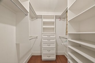 Building Photo - 7702 Rockhill St