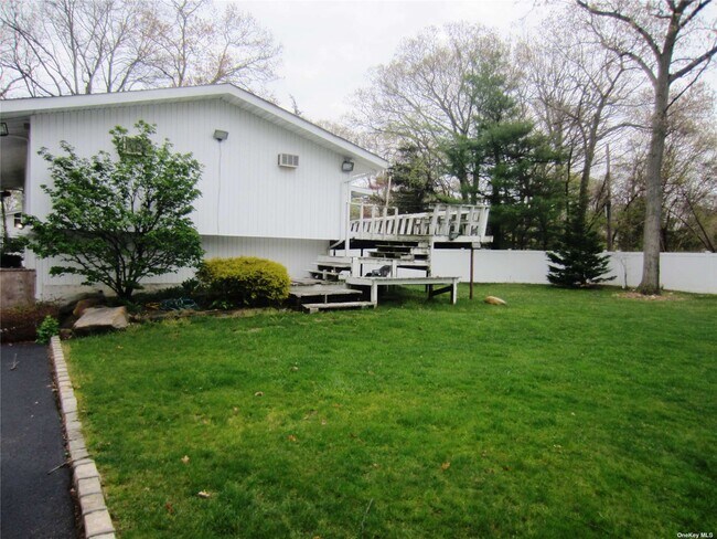 Building Photo - 2 Redleaf Ln