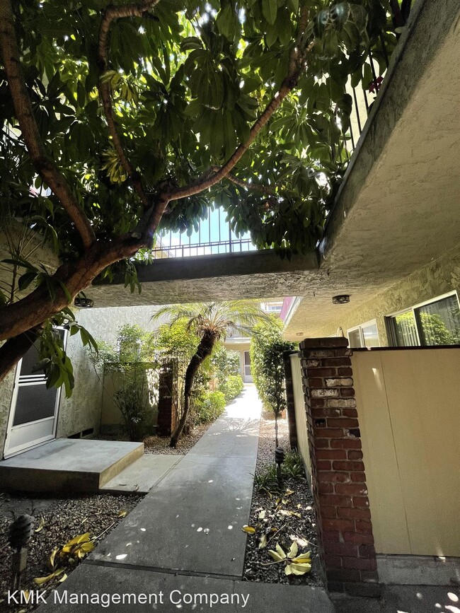 Building Photo - 1 br, 1 bath Apartment - 3343 Bagley Ave 3...