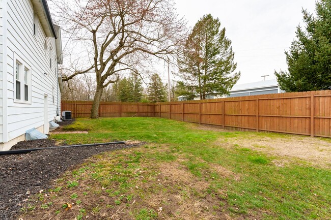 Building Photo - Four bedroom house in Portage