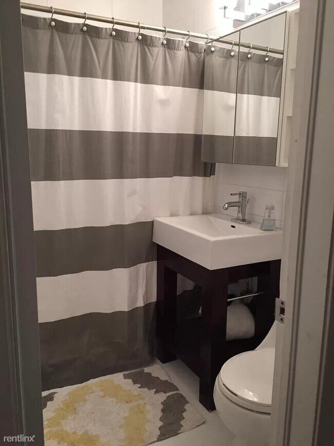 Foto del edificio - 2 br, 1 bath House - 3026 Coconut Grove Dr
