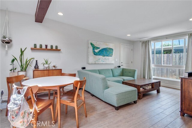 Foto del edificio - 810 Calle Puente