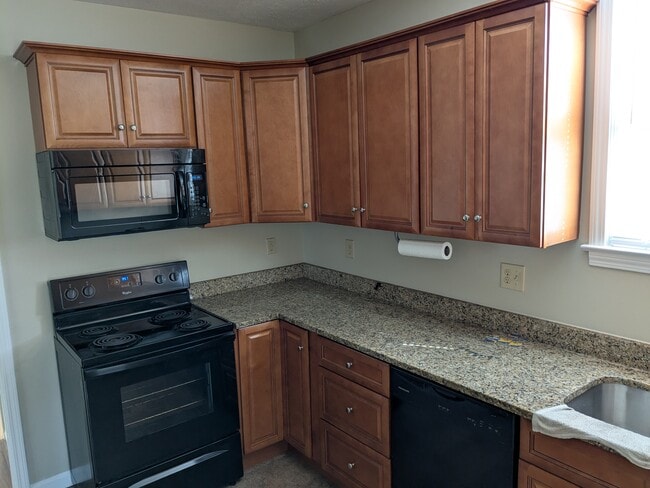 Building Photo - 306 Garren Ln