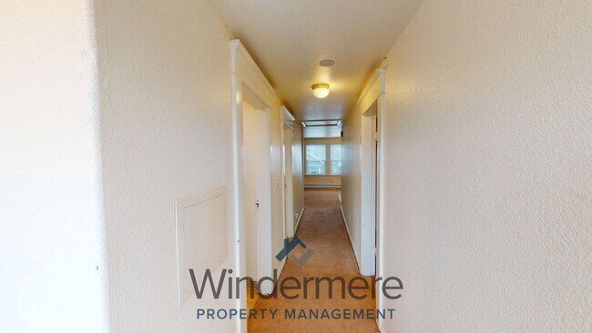 Building Photo - whitmandup