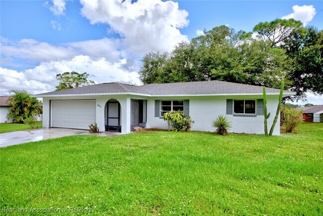 Foto del edificio - 640 Placid Lakes Blvd