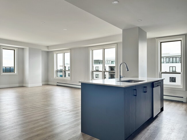 Building Photo - Wentworth Terrace Estates 185