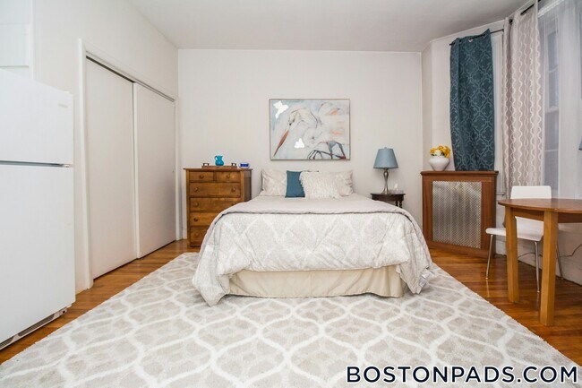 Foto del edificio - 1253 Beacon St