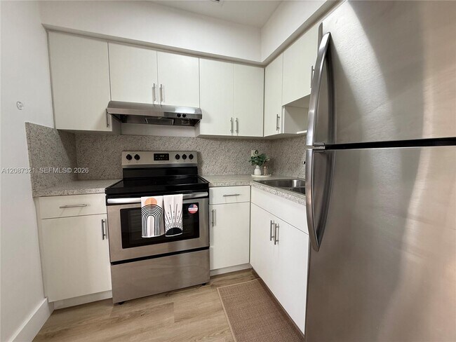 Foto del edificio - 8860 SW 32nd St