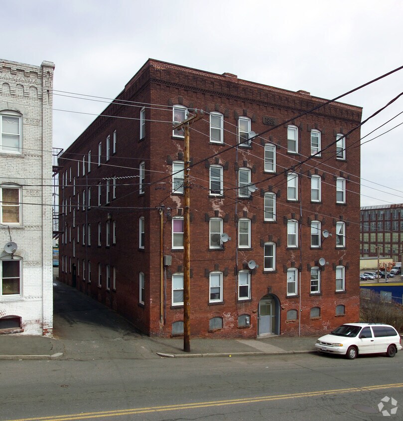 Primary Photo - 83 Jackson St