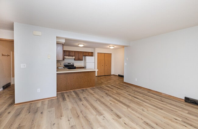 Building Photo - 603 Bakertown Dr