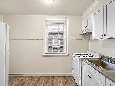 Foto del edificio - 5743 N Park Ave