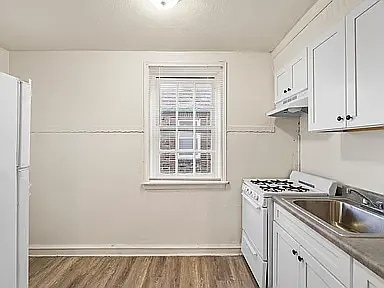 Photo - 5743 N Park Ave Apartment