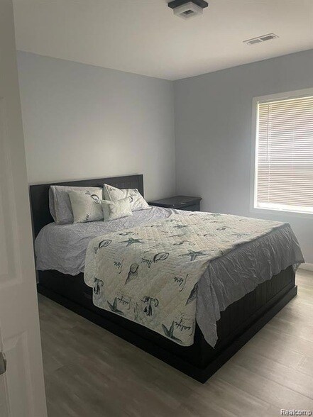 Foto del edificio - 27865 Brettonwoods St