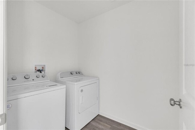 Building Photo - 1623 Indiana Lp