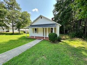 Building Photo - 115 High St