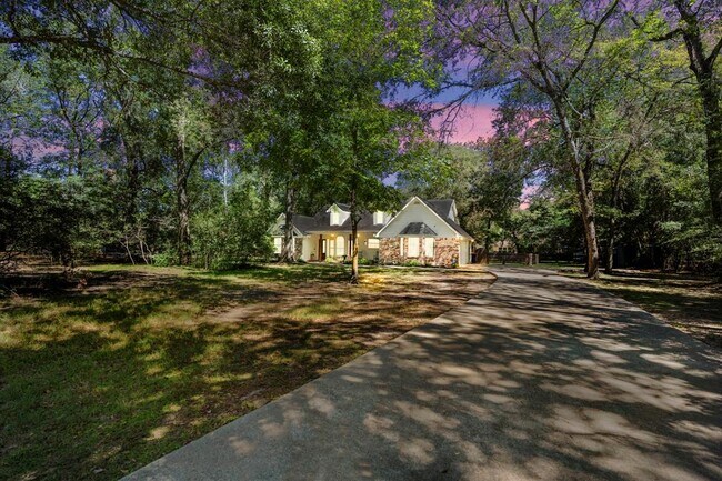 Foto del edificio - 33814 Conroe Huffsmith Rd
