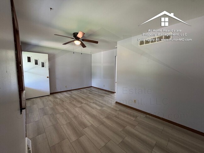 Foto del edificio - 824 Bluff St