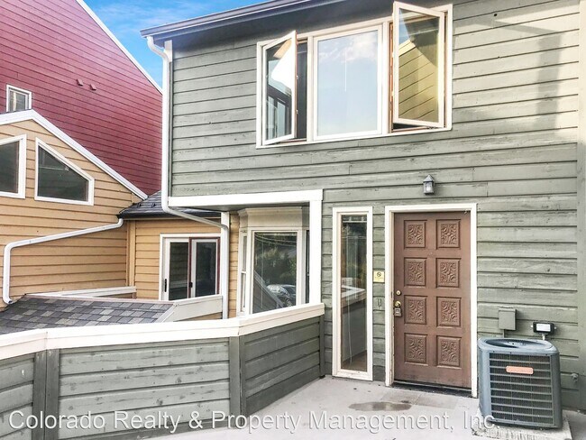 Foto del edificio - 3 br, 3 bath House - 2871 Springdale Lane