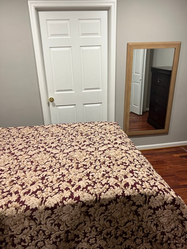 Foto del edificio - 2608 Village Ln