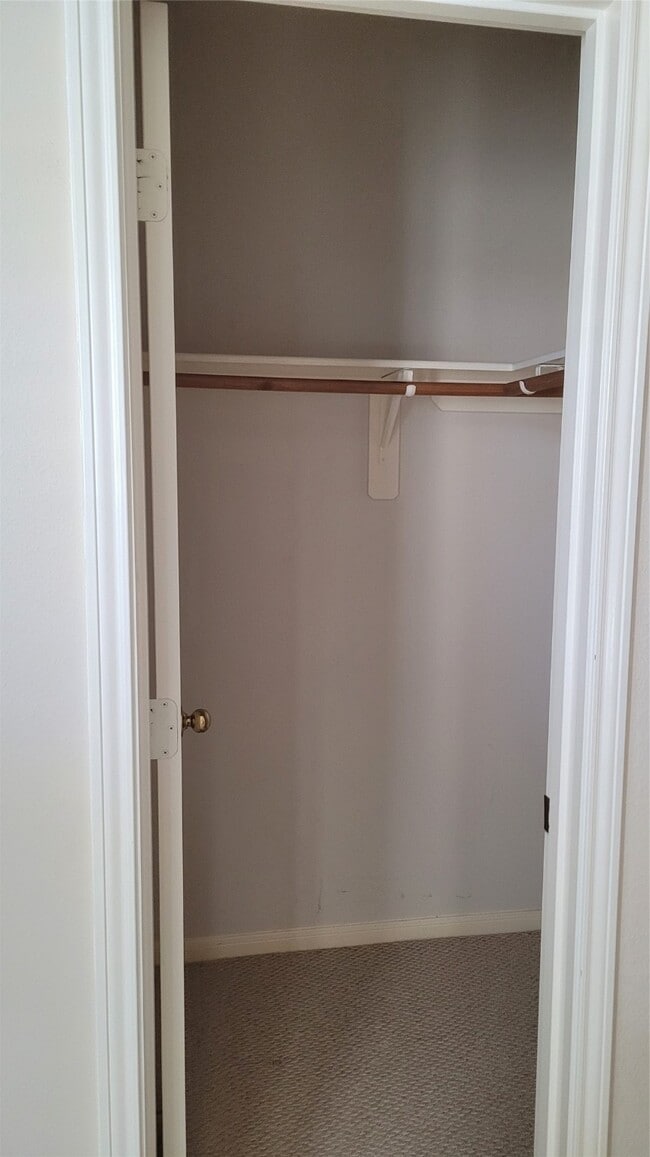 Building Photo - 17906 Castle Heath Ln