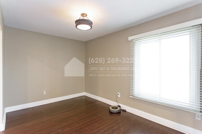 Building Photo - 6960 Hanover Pkwy