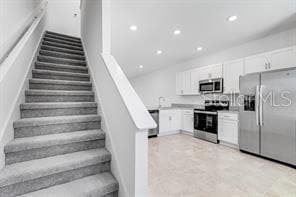 Building Photo - 2995 Skyline Lp