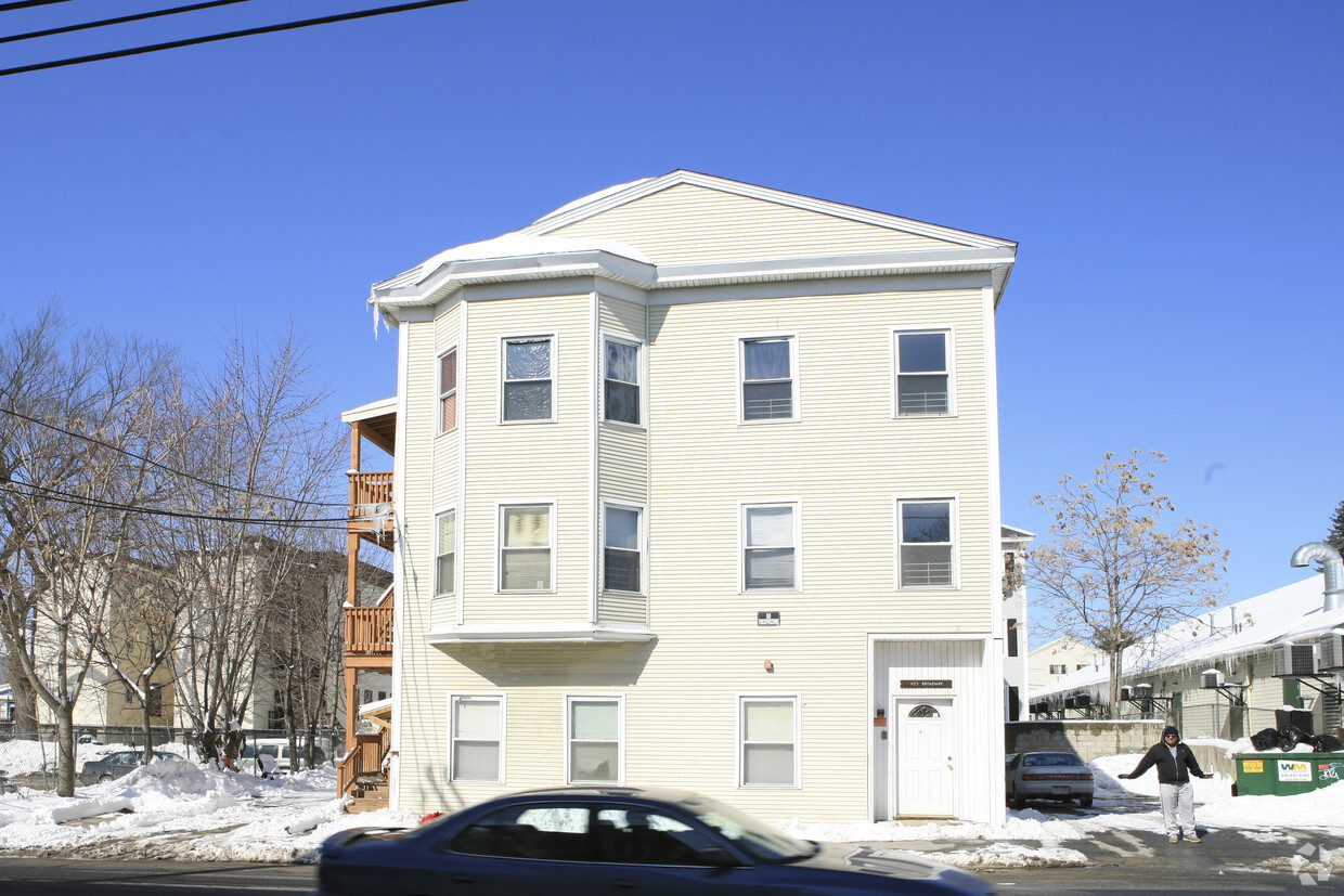 Building Photo - 423-433 Broadway St