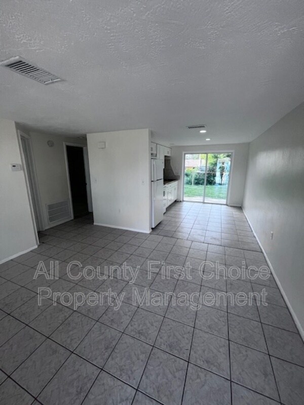 Foto del edificio - 6122 Indiana Ave