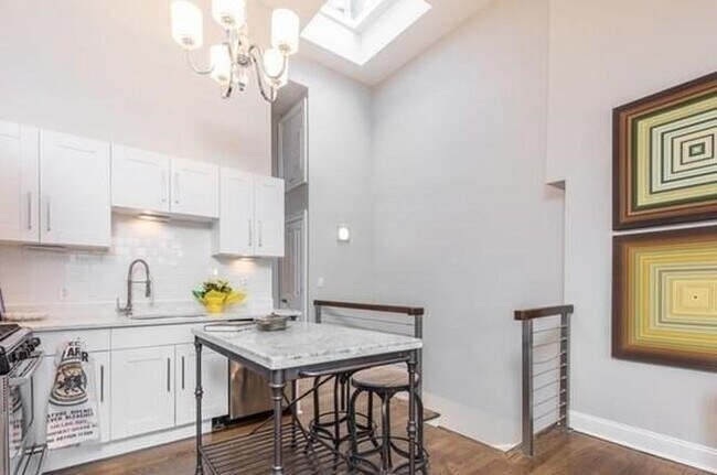 Foto del edificio - 80 Rutland St
