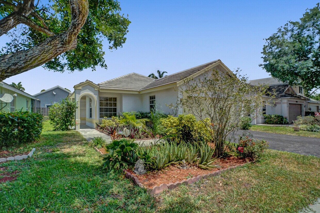 9316 Arborwood Cir, Davie, FL 33328 House Rental in Davie, FL