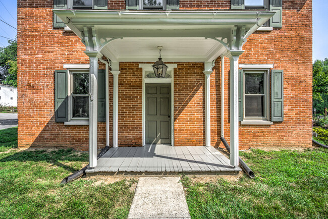 Building Photo - 2555 Old Philadelphia Pike
