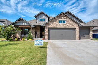 Building Photo - 3905 Palmetto Trail