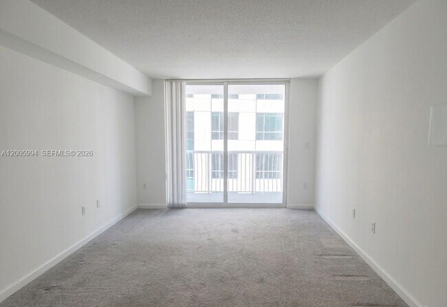 Foto del edificio - 1200 Brickell Bay Dr