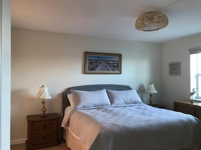Foto del edificio - 420 64th Ave