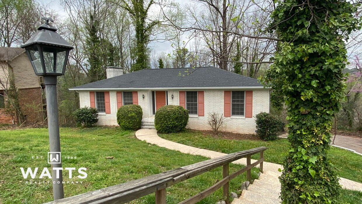 Foto principal - Excellent 4 Bedroom House in Bluff Park Co...