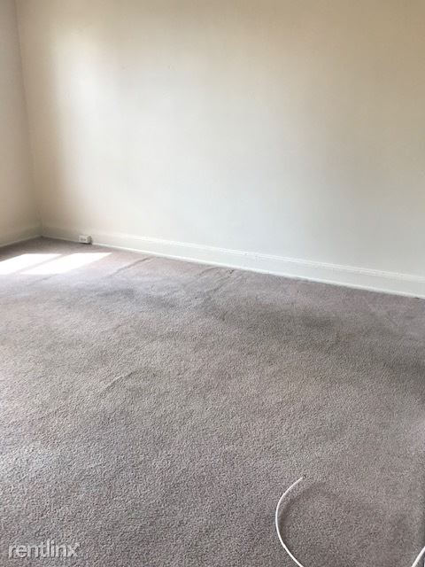 Foto del edificio - 1 br, 1 bath Townhome - 135 N 21st St