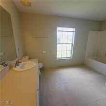 Building Photo - 355 Pomona St