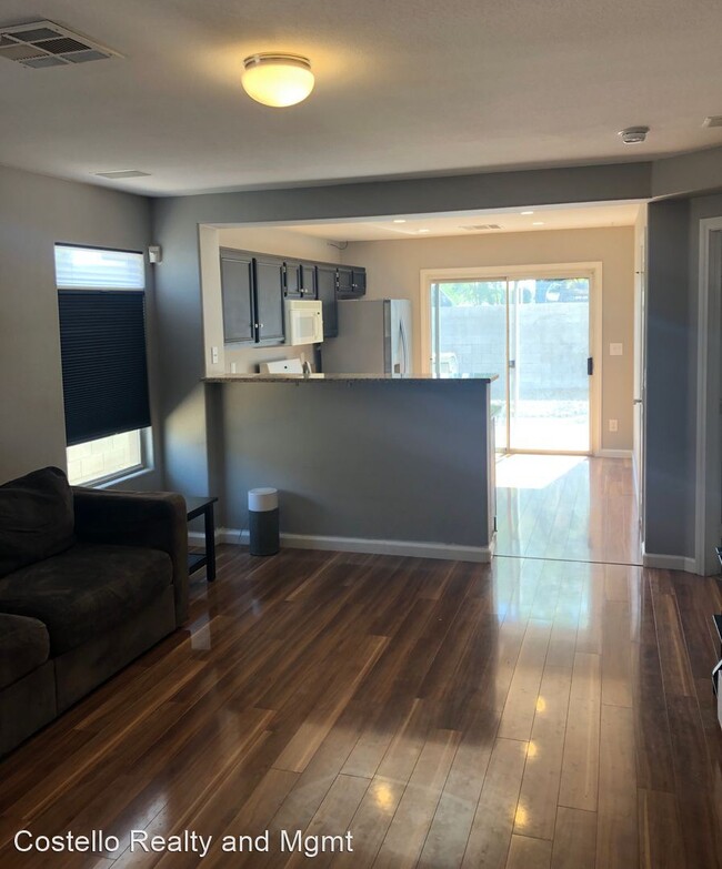 Building Photo - 2 br, 2 bath House - 9910 Lorian St