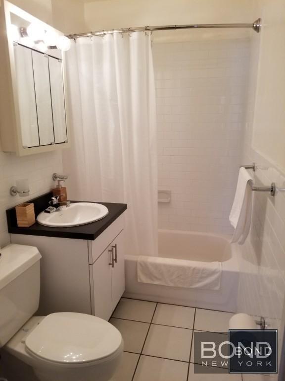 Foto del edificio - 235 W 22nd St
