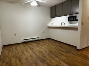 Building Photo - 5315 Brody Dr