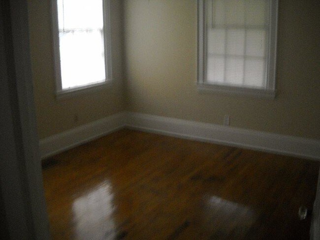Foto del edificio - 902 E Fairview Ave