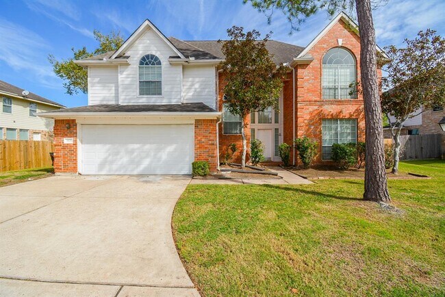 Foto del edificio - 1833 Branch Hill Dr